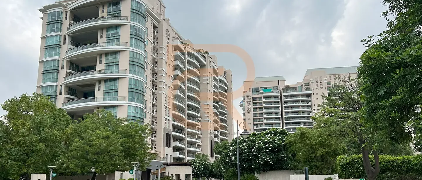 DLF Aralias